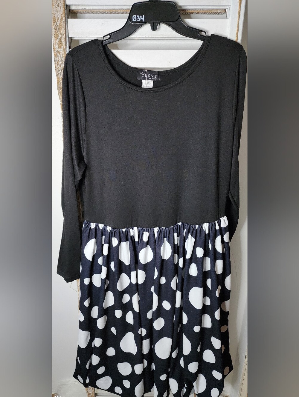 Black Long-Sleeve Polka Dot Dress